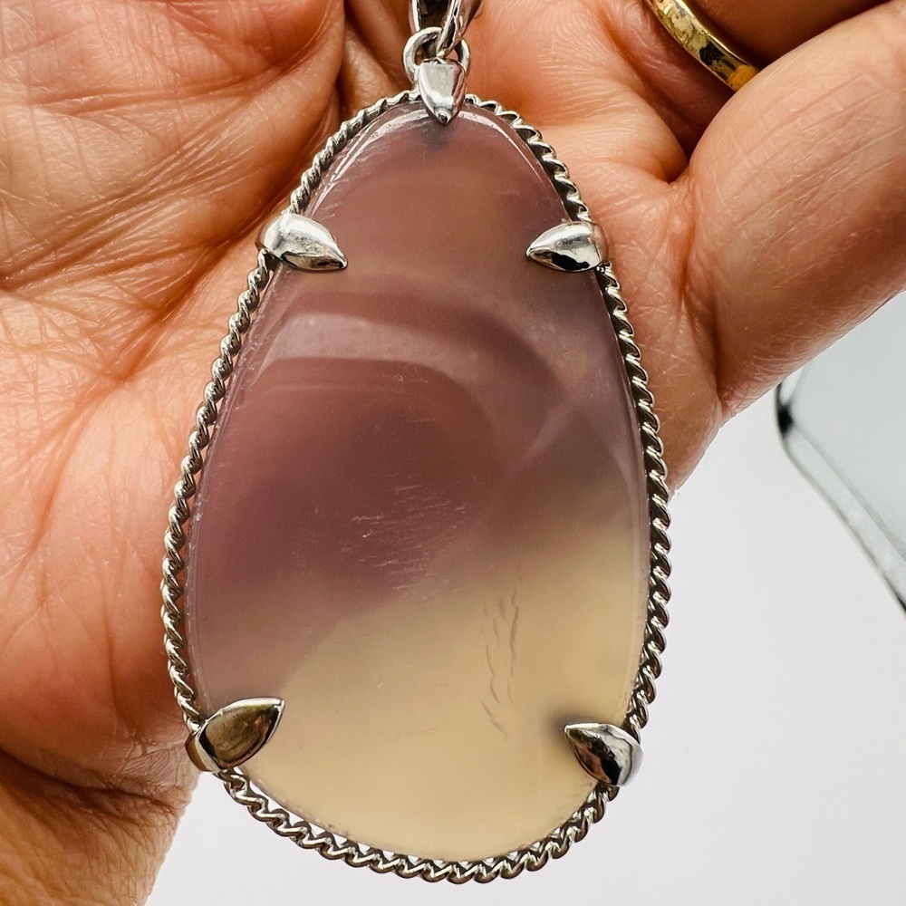 Elegant‎ Agate Brown Pendant Necklace